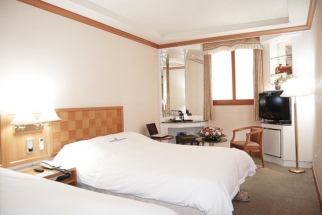 Arirang Tourist Hotel Changwon Rum bild