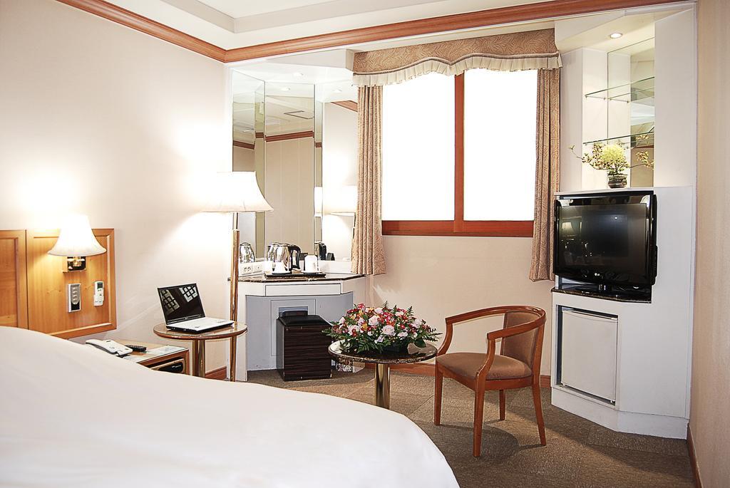Arirang Tourist Hotel Changwon Rum bild
